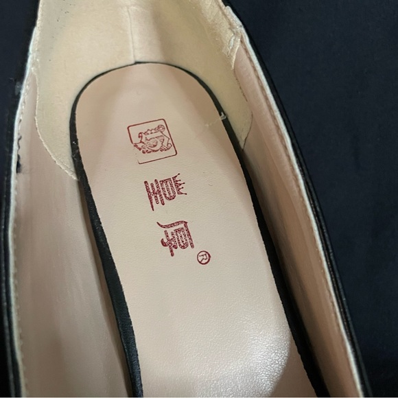 Black Leather Platform High Heels - Picture 5 of 6